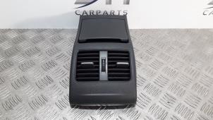 Gebruikte Luchtrooster achter Mercedes A (W176) 1.5 A-180 CDI, A-180d 16V Prijs € 40,00 Margeregeling aangeboden door SH Carparts