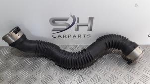 Gebruikte Intercooler Buis Mercedes C (W205) C-200 1.6 CDI BlueTEC, C-200 d 16V Prijs € 20,00 Margeregeling aangeboden door SH Carparts