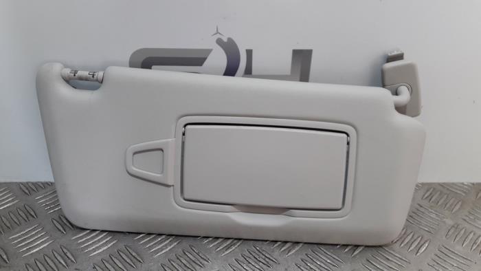 Zonneklep van een Mercedes-Benz CLA (117.3) 2.2 CLA-220 CDI, 220 d 16V 2014