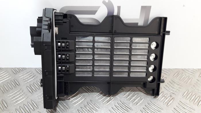 Kachel Verwarmingselement van een Mercedes-Benz CLA (117.3) 2.2 CLA-220 CDI, 220 d 16V 2014