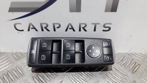 Gebruikte Schakelblok ruiten Mercedes GLA (156.9) 1.6 180 16V Prijs € 25,00 Margeregeling aangeboden door SH Carparts