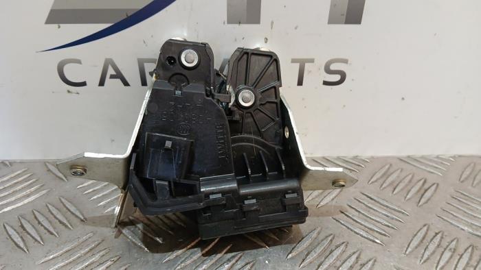 Slotmechaniek Achterklep van een Mercedes-Benz CLA Shooting Brake (117.9) 2.2 CLA-200 CDI, 200 d 16V 2017