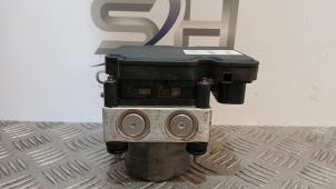 Gebruikte ABS Pomp Mercedes A (W176) 2.0 A-250 Turbo 16V Prijs € 50,00 Margeregeling aangeboden door SH Carparts