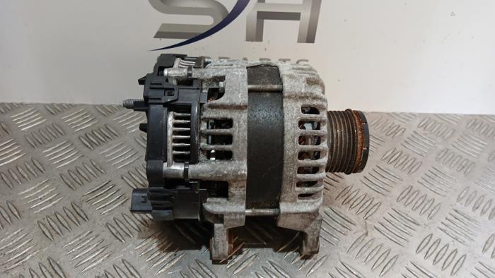 Gebruikte Dynamo Mercedes A (177.0) 1.5 A-180d Prijs € 225,00 Margeregeling aangeboden door SH Carparts