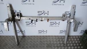 Gebruikte Voorfront Mercedes A (W176) 1.8 A-200 CDI 16V Prijs € 140,00 Margeregeling aangeboden door SH Carparts