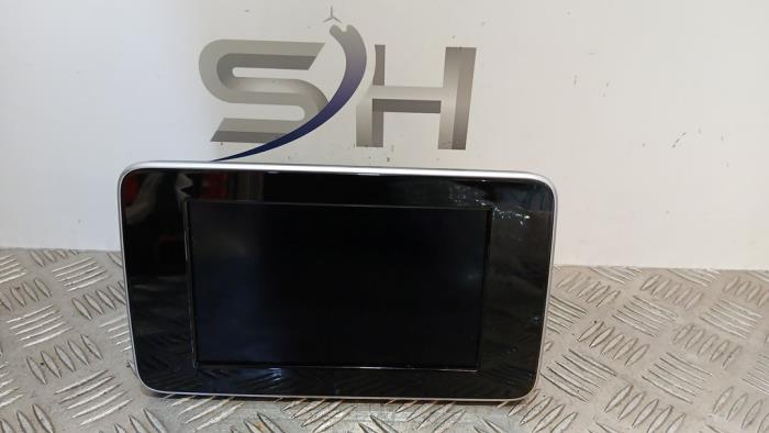 Gebruikte Display Interieur Mercedes C (W205) C-220 2.2 CDI BlueTEC, C-220 d 16V Prijs € 170,00 Margeregeling aangeboden door SH Carparts
