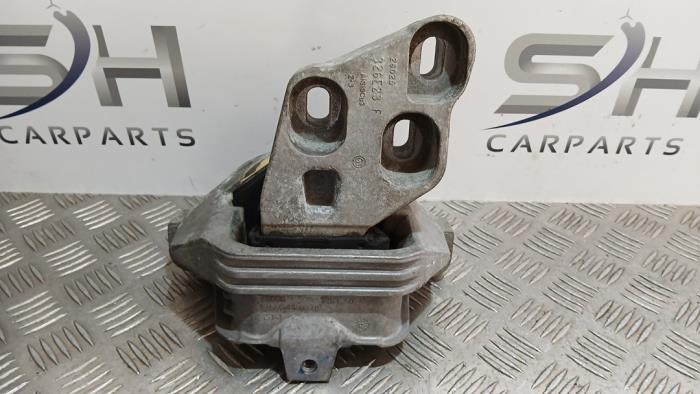 Gebruikte Motorsteun Mercedes A (W176) 2.0 A-250 Turbo 16V Prijs € 15,00 Margeregeling aangeboden door SH Carparts