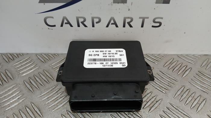 Handrem Module van een Mercedes-Benz A (W176) 1.6 A-180 16V 2012