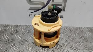 Gebruikte Tank element Pomp Mercedes S (W221) 3.0 S-320 CDI 24V Prijs € 70,00 Margeregeling aangeboden door SH Carparts