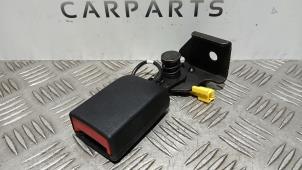 Gebruikte Veiligheidsgordel Insteek links-achter Mercedes B (W246) 1.6 B-180 BlueEFFICIENCY Turbo 16V Prijs € 20,00 Margeregeling aangeboden door SH Carparts