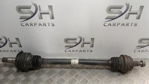 Gebruikte Aandrijfas rechts-achter Mercedes C (W205) C-200 1.6 CDI BlueTEC, C-200 d 16V Prijs € 90,00 Margeregeling aangeboden door SH Carparts