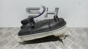 Gebruikte Expansievat Mercedes CLA (117.3) 1.8 CLA-200 CDI 16V Prijs € 18,00 Margeregeling aangeboden door SH Carparts