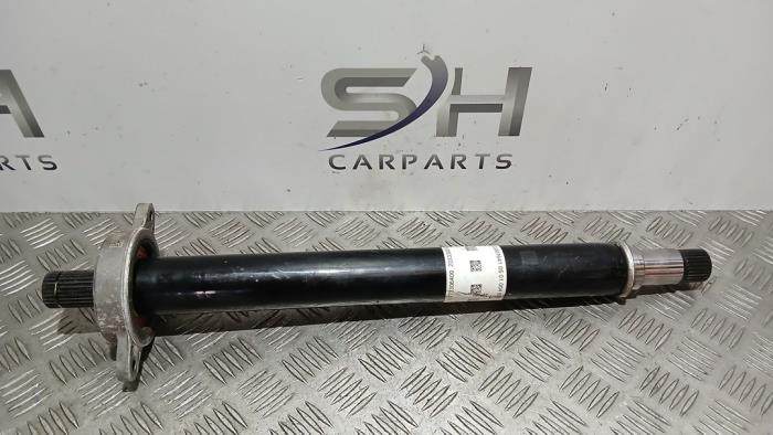 Gebruikte Steekas rechts-voor Mercedes CLA (118.3) 2.0 CLA-220d Prijs € 125,00 Margeregeling aangeboden door SH Carparts