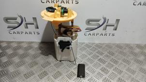 Gebruikte Tank element Pomp Mercedes A (W176) 1.8 A-200 CDI 16V Prijs € 95,00 Margeregeling aangeboden door SH Carparts