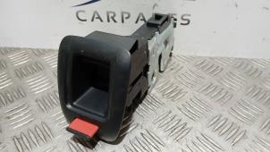 Gebruikte Achterbank slot Mercedes B (W246) 1.8 B-200 CDI BlueEFFICIENCY 16V Prijs € 45,00 Margeregeling aangeboden door SH Carparts