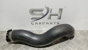 Gebruikte Turboslang Mercedes CLA (117.3) 1.6 CLA-180 16V Prijs € 25,00 Margeregeling aangeboden door SH Carparts