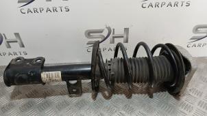 Gebruikte Mac Phersonpoot links-voor Mercedes A (W176) 1.5 A-180 CDI, A-180d 16V Prijs € 70,00 Margeregeling aangeboden door SH Carparts