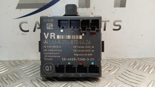 Gebruikte Deur module Mercedes C (W204) 1.8 C-200K 16V Prijs € 30,00 Margeregeling aangeboden door SH Carparts