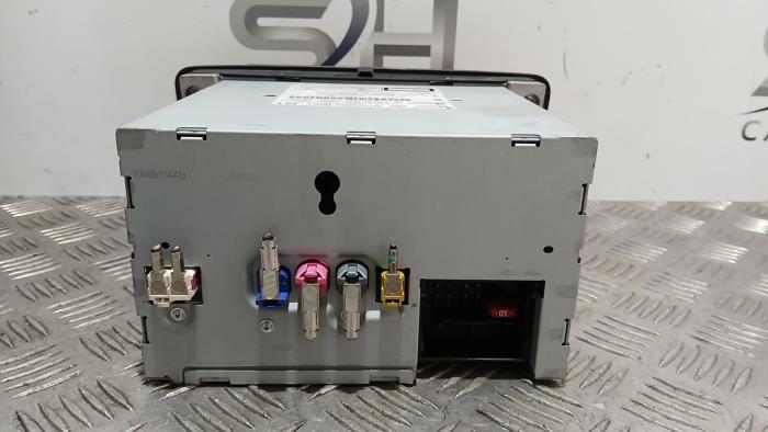 Navigatie Systeem van een Mercedes-Benz B (W246) 1.8 B-200 CDI BlueEFFICIENCY 16V 2012