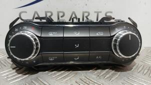 Gebruikte Kachel Bedieningspaneel Mercedes B (W246) 1.8 B-200 CDI BlueEFFICIENCY 16V Prijs € 29,00 Margeregeling aangeboden door SH Carparts