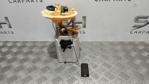 Gebruikte Tank element Pomp Mercedes A (W176) 1.8 A-200 CDI 16V Prijs € 95,00 Margeregeling aangeboden door SH Carparts