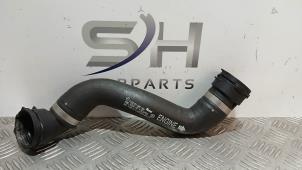 Gebruikte Radiateurslang Mercedes C Estate (S205) C-220 CDI BlueTEC, C-220 d 2.2 16V Prijs € 15,00 Margeregeling aangeboden door SH Carparts