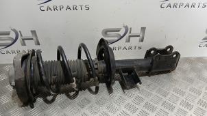 Gebruikte Mac Phersonpoot links-voor Mercedes A (W176) 1.6 A-180 16V Prijs € 90,00 Margeregeling aangeboden door SH Carparts