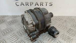 Gebruikte Waterpomp Mercedes E Estate (S213) E-200d 2.0 Turbo 16V Prijs € 29,00 Margeregeling aangeboden door SH Carparts
