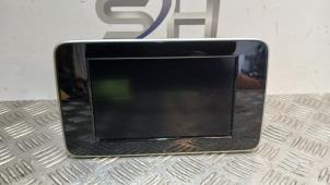 Gebruikte Display Interieur Mercedes C (W205) C-200 1.6 CDI BlueTEC, C-200 d 16V Prijs € 45,00 Margeregeling aangeboden door SH Carparts