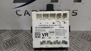 Gebruikte Deur module Mercedes C (W205) C-200 1.6 CDI BlueTEC, C-200 d 16V Prijs € 35,00 Margeregeling aangeboden door SH Carparts