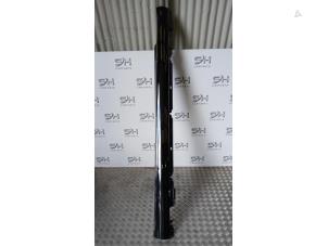 Gebruikte Sideskirt rechts Mercedes C (W205) C-180 1.6 16V Prijs € 90,00 Margeregeling aangeboden door SH Carparts