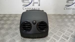 Gebruikte Luchtrooster achter Mercedes GLC (X253) 2.2 250d 16V BlueTEC 4-Matic Prijs € 40,00 Margeregeling aangeboden door SH Carparts