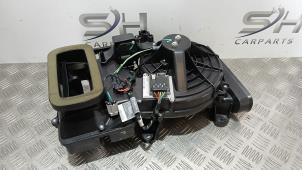 Gebruikte Kachel Ventilatiemotor Mercedes R (W251) 3.0 320 CDI 24V 4-Matic Prijs € 55,00 Margeregeling aangeboden door SH Carparts