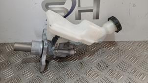 Gebruikte Hoofdremcilinder Mercedes GLA (H247) 1.3 200 Turbo 16V Prijs € 34,00 Margeregeling aangeboden door SH Carparts