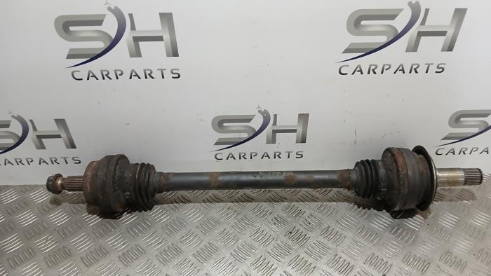 Gebruikte Steekas rechts-achter Mercedes C (W204) 3.0 C-320 CDI V6 24V Prijs € 90,00 Margeregeling aangeboden door SH Carparts