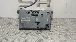 Gebruikte Centrale Deurvergrendelings Module Mercedes CLS (C219) 320 CDI 24V Prijs € 70,00 Margeregeling aangeboden door SH Carparts