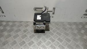 Gebruikte ABS Pomp Mercedes E (C207) E-350 CDI V6 24V Prijs € 50,00 Margeregeling aangeboden door SH Carparts