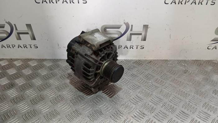 Gebruikte Dynamo Mercedes C Estate (S204) 1.8 C-180K 16V Prijs € 88,98 Margeregeling aangeboden door SH Carparts