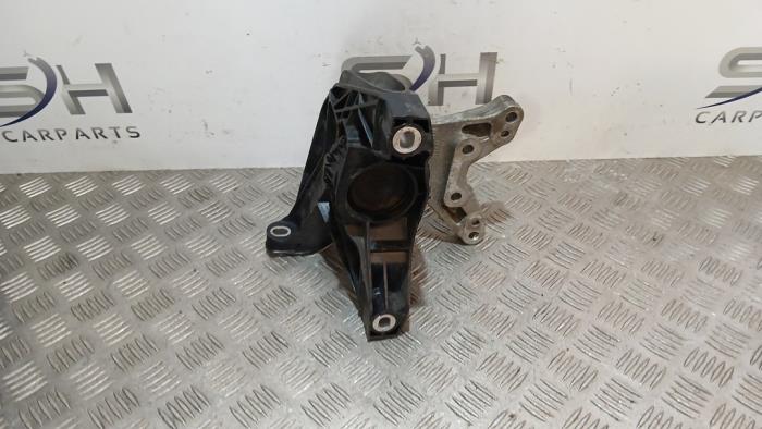 Gebruikte Motorrubber Opel Grandland/Grandland X 1.2 Turbo 12V Prijs € 24,98 Margeregeling aangeboden door SH Carparts