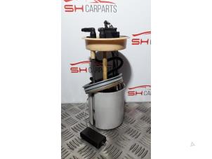 Gebruikte Brandstofpomp Elektrisch Volkswagen Touran (1T1/T2) 1.9 TDI 100 Prijs € 28,00 Margeregeling aangeboden door SH Carparts