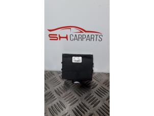 Gebruikte Deur module Peugeot 107 1.0 12V Prijs € 20,00 Margeregeling aangeboden door SH Carparts