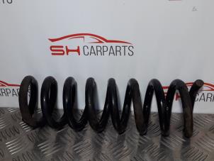 Gebruikte Schroefveer achter Mercedes E (W211) 3.2 E-320 CDI 24V Prijs € 40,00 Margeregeling aangeboden door SH Carparts