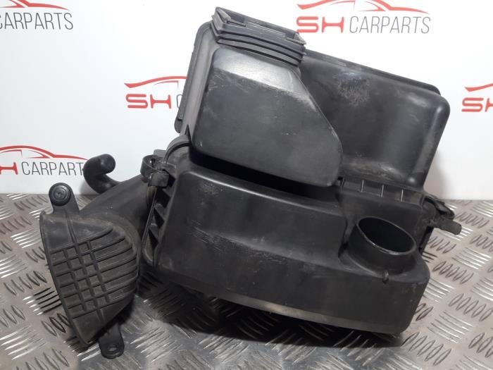 Gebruikte Luchtfilter Kia Picanto (BA) 1.1 12V Prijs € 20,00 Margeregeling aangeboden door SH Carparts
