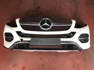 Gebruikte Voorbumper Mercedes GLE Coupe (C292) 350d 3.0 V6 24V BlueTEC 4-Matic Prijs € 850,00 Margeregeling aangeboden door van Sabben Parts