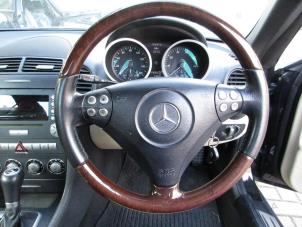 Gebruikte Stuurwiel Mercedes SLK (R171) Prijs € 250,00 Margeregeling aangeboden door van Sabben Parts