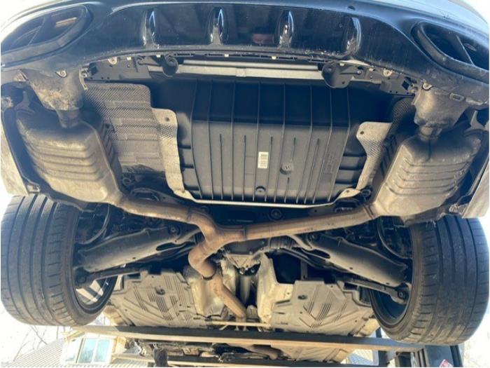 Gebruikte Subframe Mercedes C (C205) C-180 1.6 16V Prijs € 250,00 Margeregeling aangeboden door van Sabben Parts