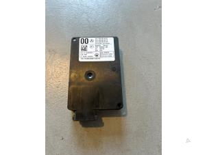 Gebruikte Radar sensor Mercedes C Estate AMG (S205) C-63 S,Edition 1 AMG 4.0 V8 Biturbo Prijs € 200,00 Margeregeling aangeboden door van Sabben Parts