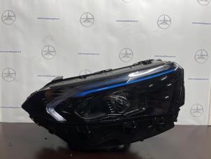 Gebruikte Koplamp rechts Mercedes EQA (N243) 250+ 71 kWh Prijs € 950,00 Margeregeling aangeboden door van Sabben Parts