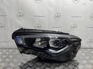Gebruikte Koplamp links Mercedes CLA (118.3) 1.3 CLA-180 Turbo 16V Prijs € 600,00 Margeregeling aangeboden door van Sabben Parts