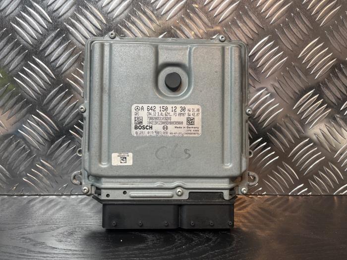 Gebruikte Computer Motormanagement Mercedes CLS (C219) 320 CDI 24V Prijs € 325,00 Margeregeling aangeboden door van Sabben Parts